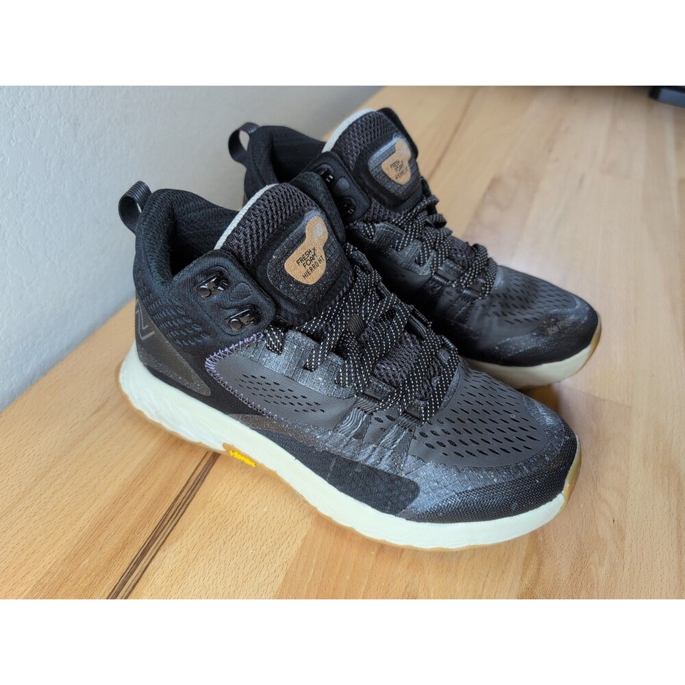 New Balance Fresh Foam X Hierro HT Mens 7 Wide 4E Black Trail Running MTHIMCBB